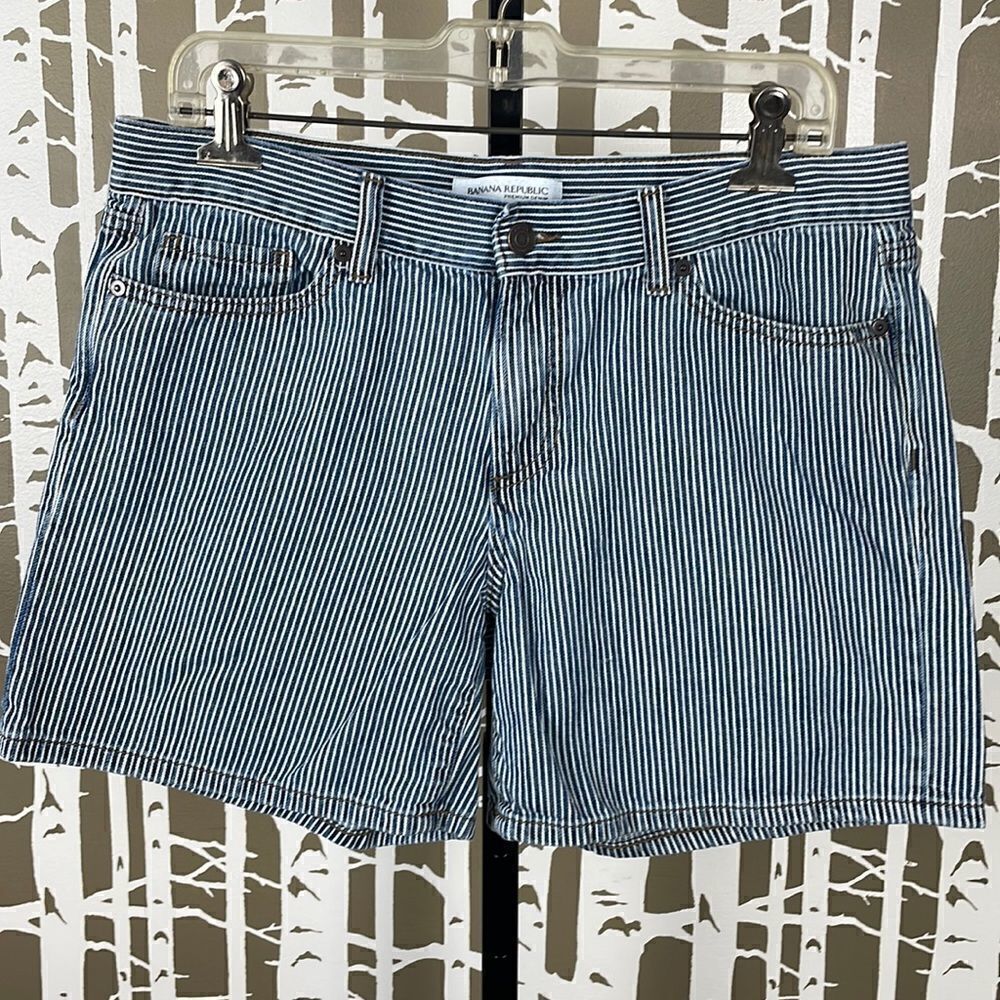 Railroad Stripe Denim Roll-Up Short sz 29